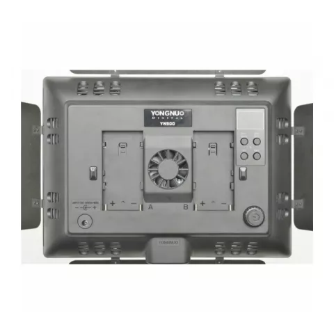 Светодиодный осветитель Yongnuo YN-900 L LED 3200-5500K