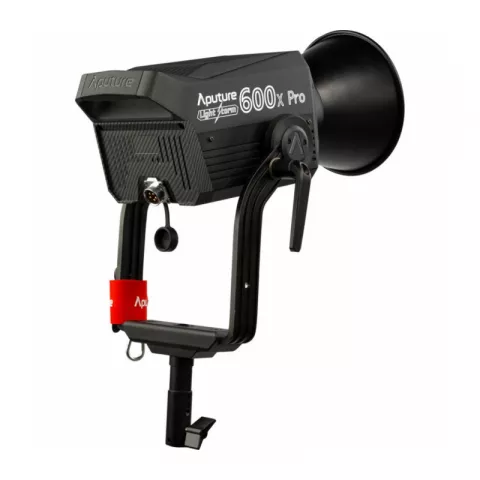 Светодиодный осветитель Aputure Light Storm LS 600X Pro V-mount kit (2700-6500K)