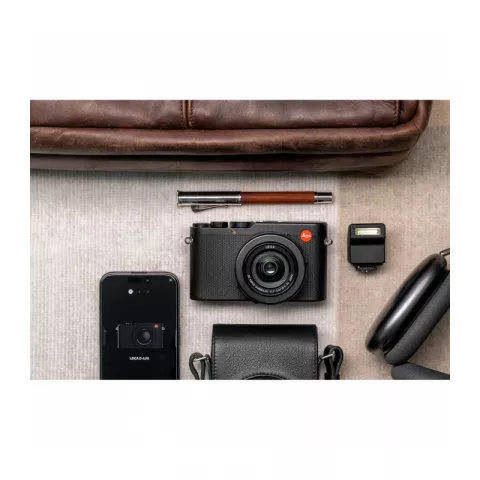 Цифровая фотокамера LEICA D-LUX 8