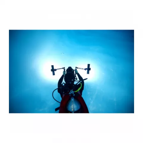 Осветитель светодиодный Godox Dive Light RGBWW WT60R для подводной съемки