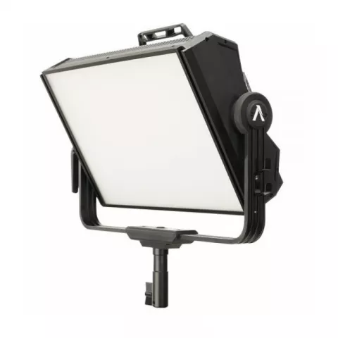 Светодиодный осветитель Aputure Nova P300c