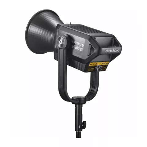 Светодиодный осветитель Godox Knowled M300Bi